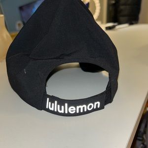 Black lululemon hat